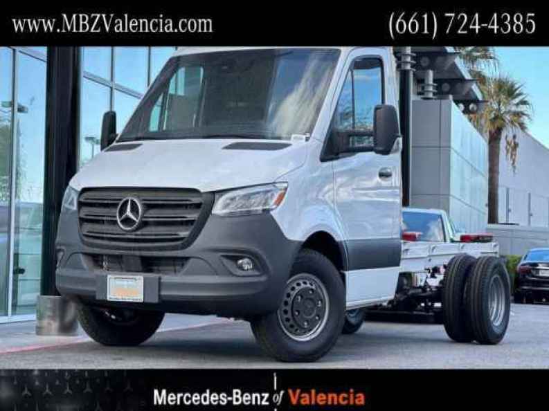 2024 Mercedes-Benz Sprinter 4500 144 WB HO's photo