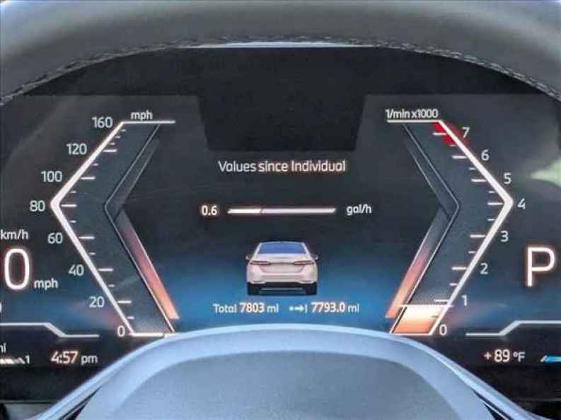 2025 BMW 5 Series 530i - Photo 11