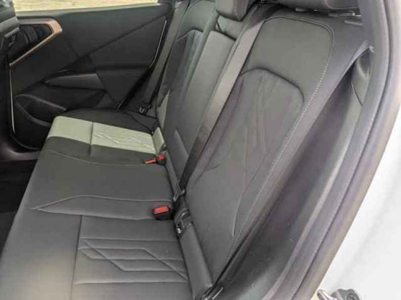 2025 BMW X3 30 - Photo 16