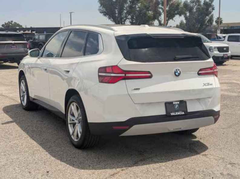 2025 BMW X3 30 - Photo 9