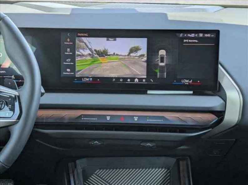 2025 BMW X3 30 - Photo 14