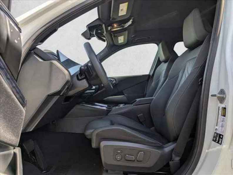 2025 BMW X3 30 - Photo 16