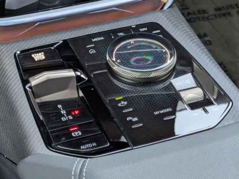 2025 BMW X3 30 - Photo 12