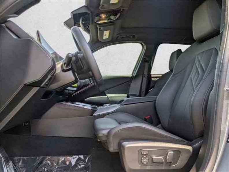 2025 BMW X3 30 - Photo 16