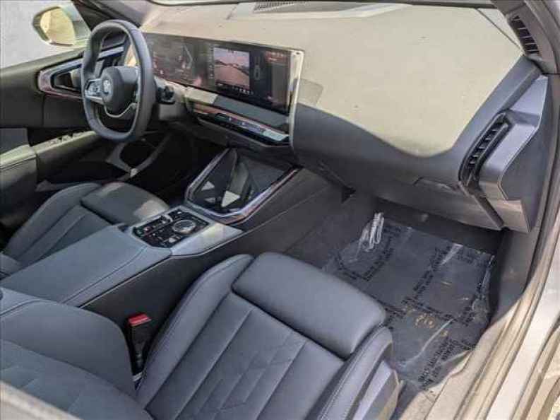 2025 BMW X3 30 - Photo 21