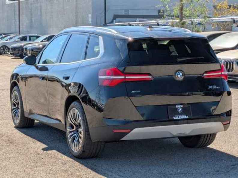2025 BMW X3 30 - Photo 9