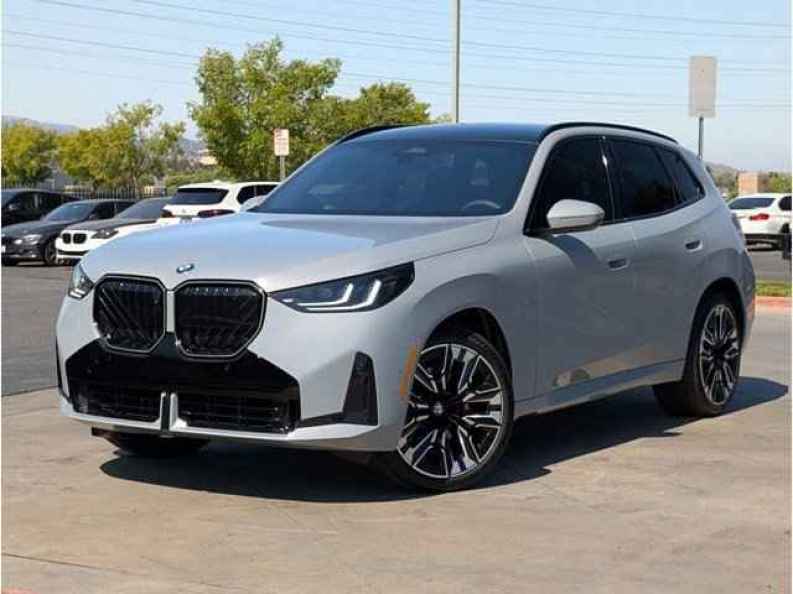 2025 BMW X3 30 XDRIVE's photo