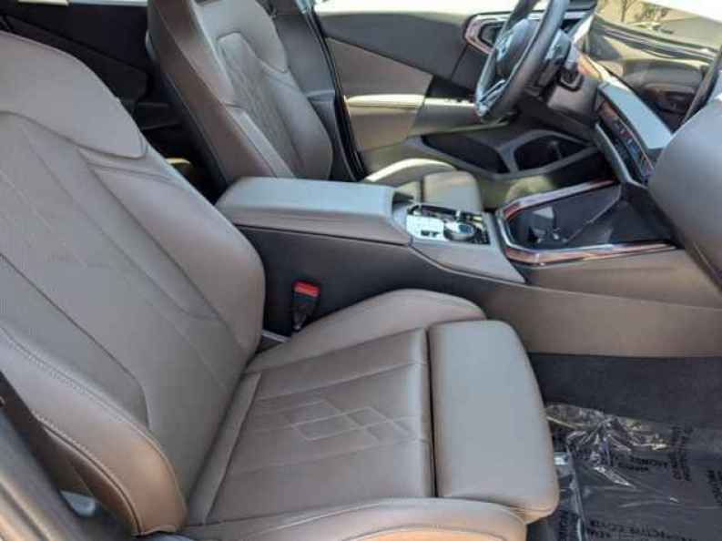 2025 BMW X3 30 - Photo 23
