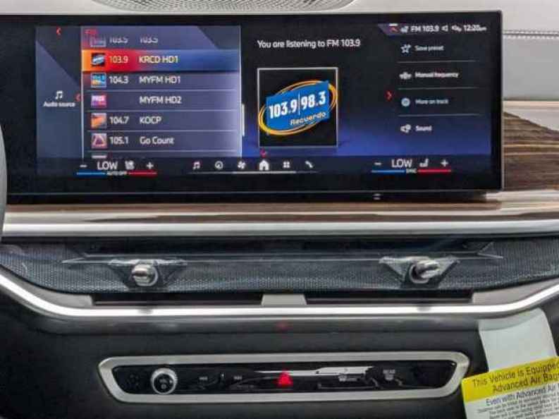 2025 BMW X7 40i - Photo 15