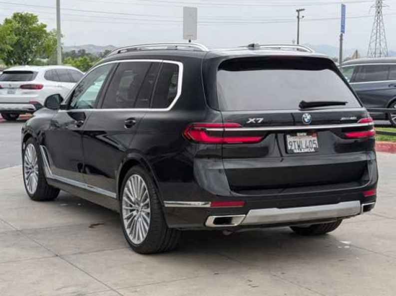 2025 BMW X7 40i - Photo 8