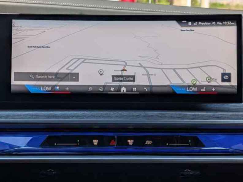 2025 BMW i7 50 - Photo 13