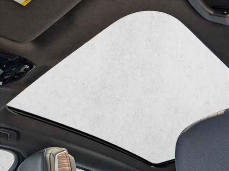 2025 BMW i7 50 - Photo 16