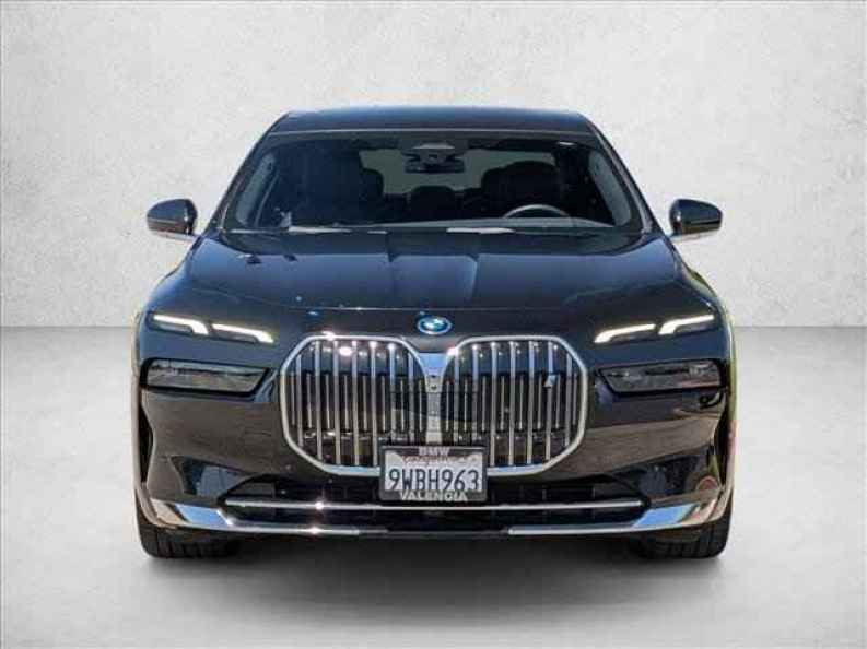 2025 BMW i7 50 - Photo 2