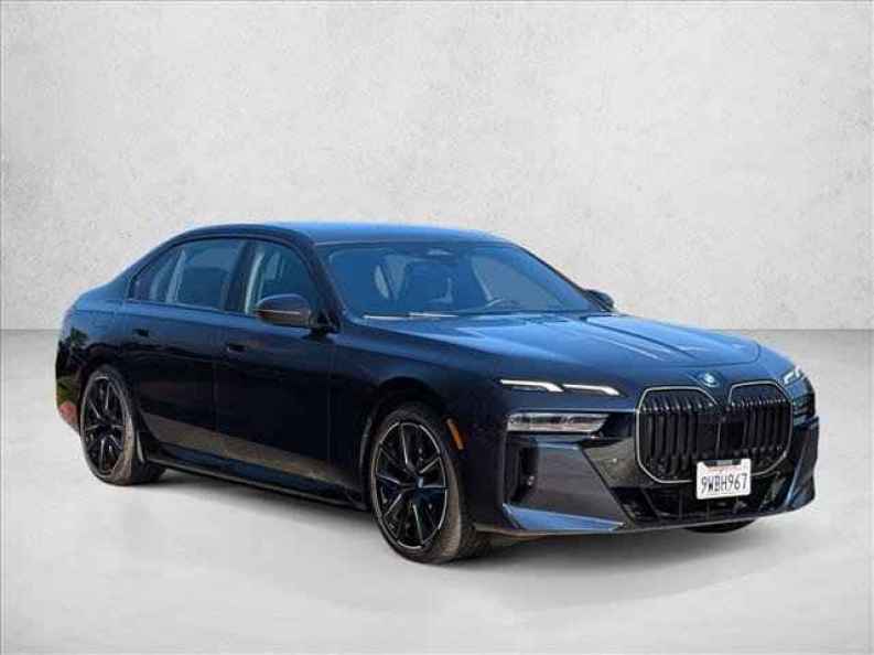 2025 BMW i7 50 - Photo 3