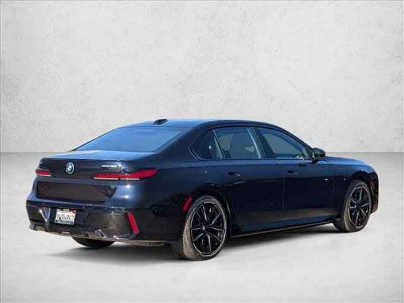 2025 BMW i7 50 - Photo 5