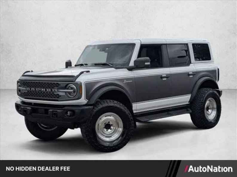 2025 Ford Bronco Badlands 4x4's photo