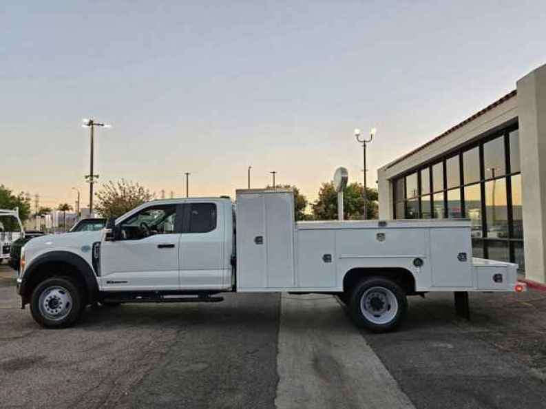 2025 Ford F-550 Super Duty Chassis Cab XL - Photo 5