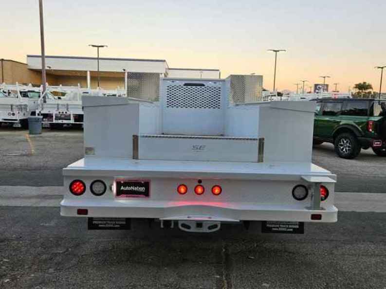 2025 Ford F-550 Super Duty Chassis Cab XL - Photo 7