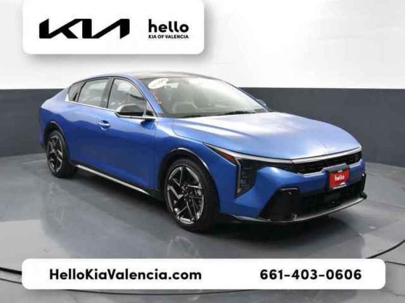 2025 Kia K4 GT-Line AT's photo