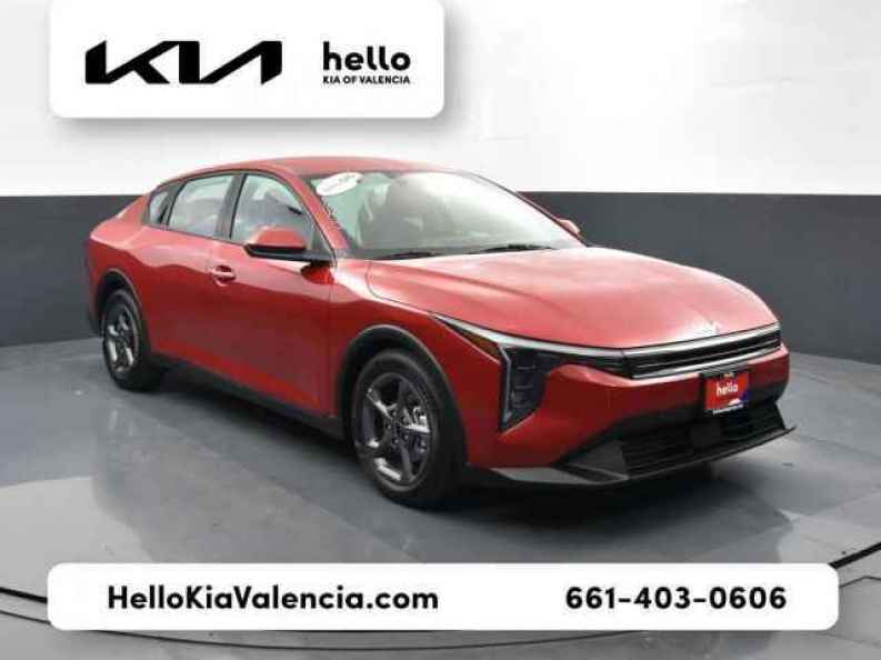 2025 Kia K4 LXS AT's photo