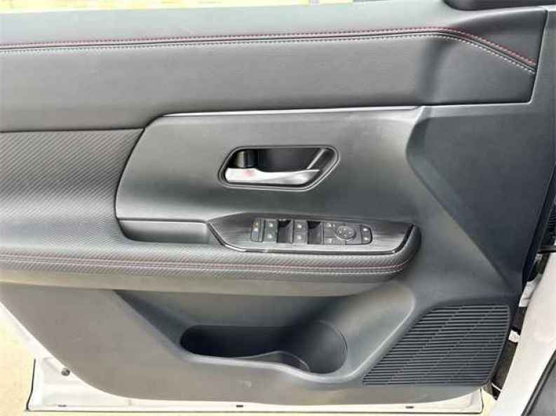 2025 Nissan Kicks SR AWD - Photo 17