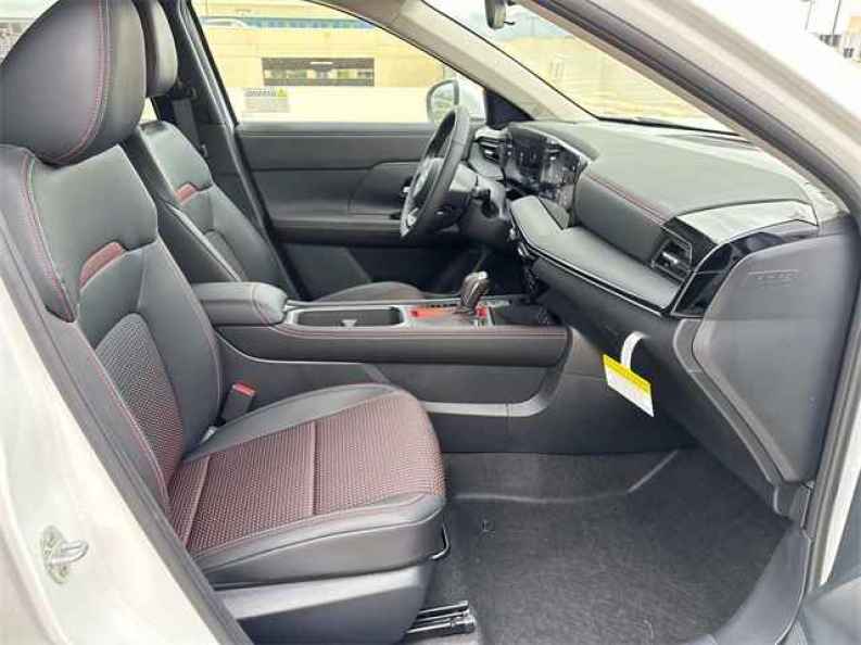 2025 Nissan Kicks SR AWD - Photo 24