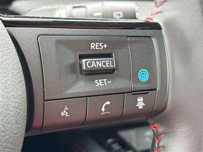 2025 Nissan Kicks SR AWD - Photo 9