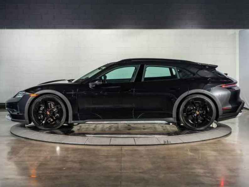 2025 Porsche Taycan Base - Photo 2