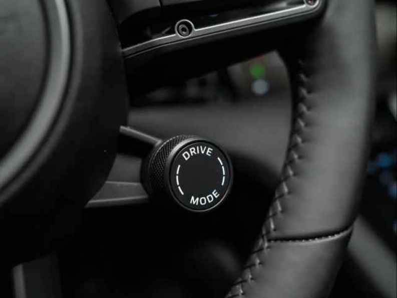 2025 Porsche Taycan Base - Photo 20