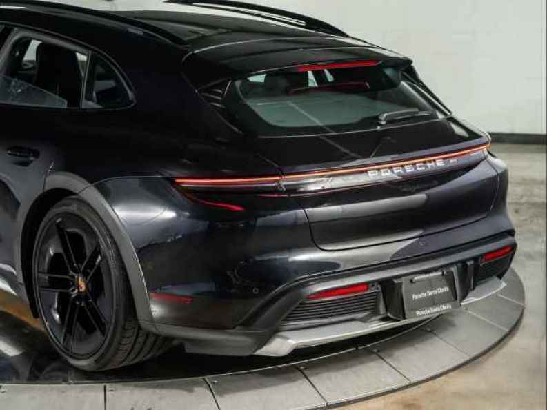 2025 Porsche Taycan Base - Photo 32