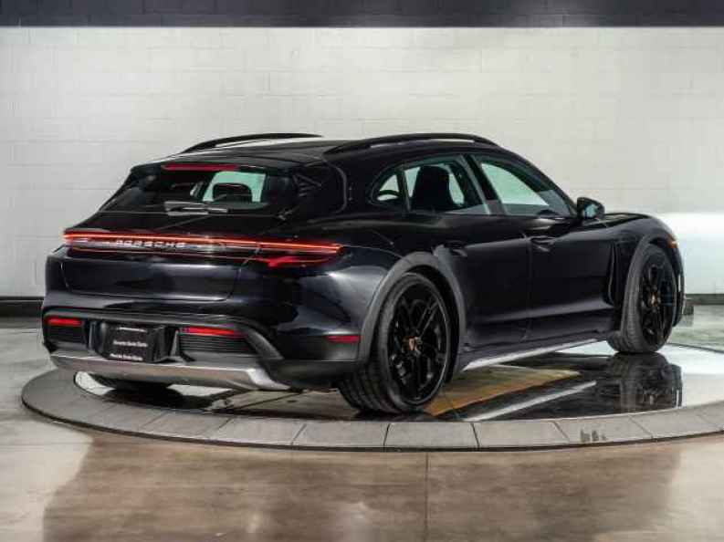 2025 Porsche Taycan Base - Photo 9