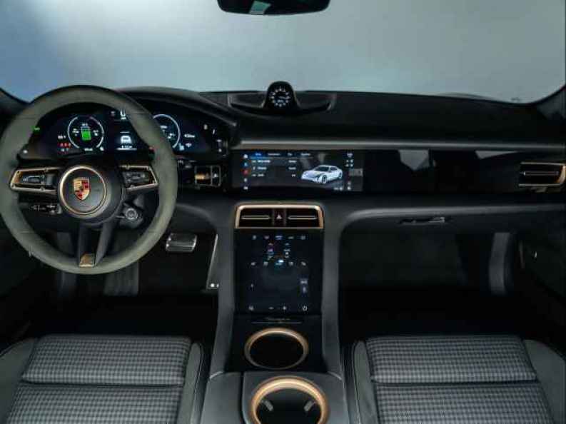 2025 Porsche Taycan S - Photo 18