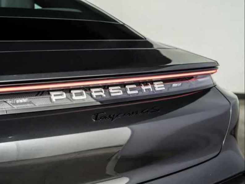2025 Porsche Taycan S - Photo 34