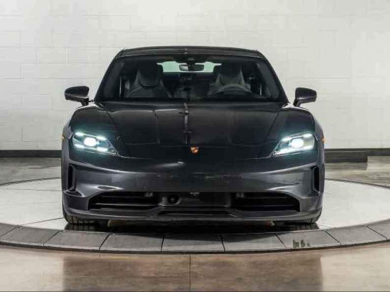 2025 Porsche Taycan S - Photo 6