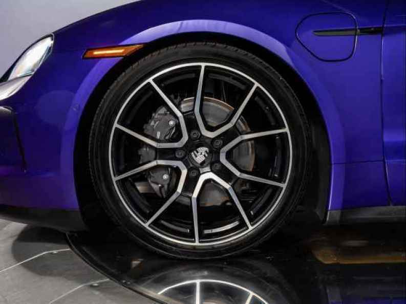 2025 Porsche Taycan Base - Photo 14