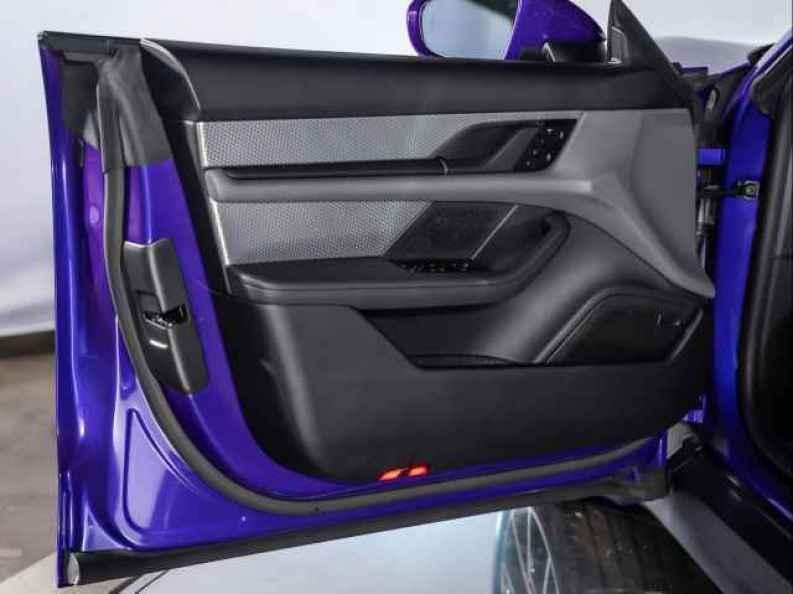 2025 Porsche Taycan Base - Photo 23