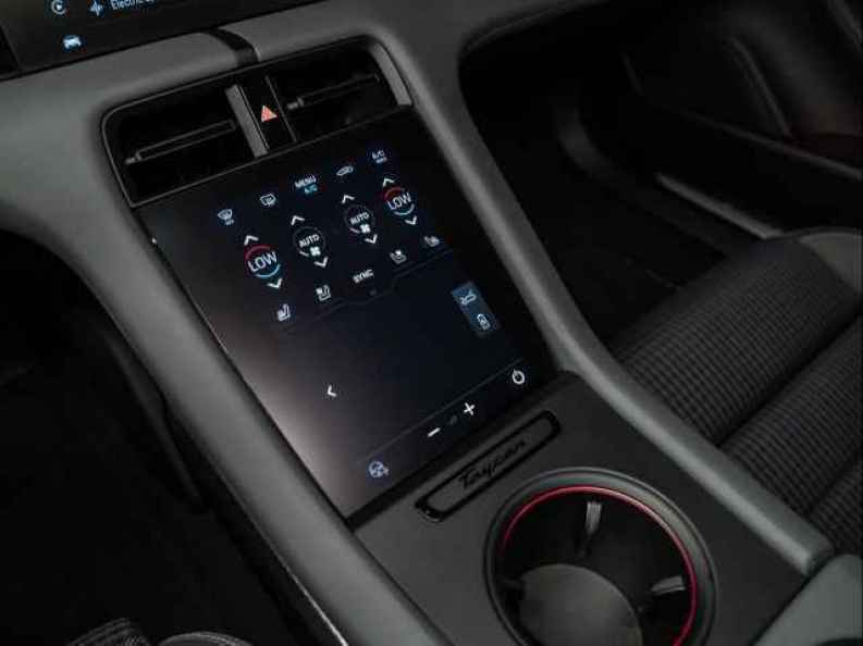 2025 Porsche Taycan Base - Photo 25