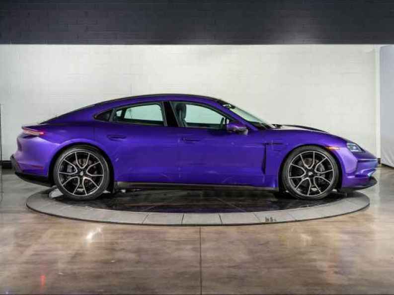 2025 Porsche Taycan Base - Photo 8