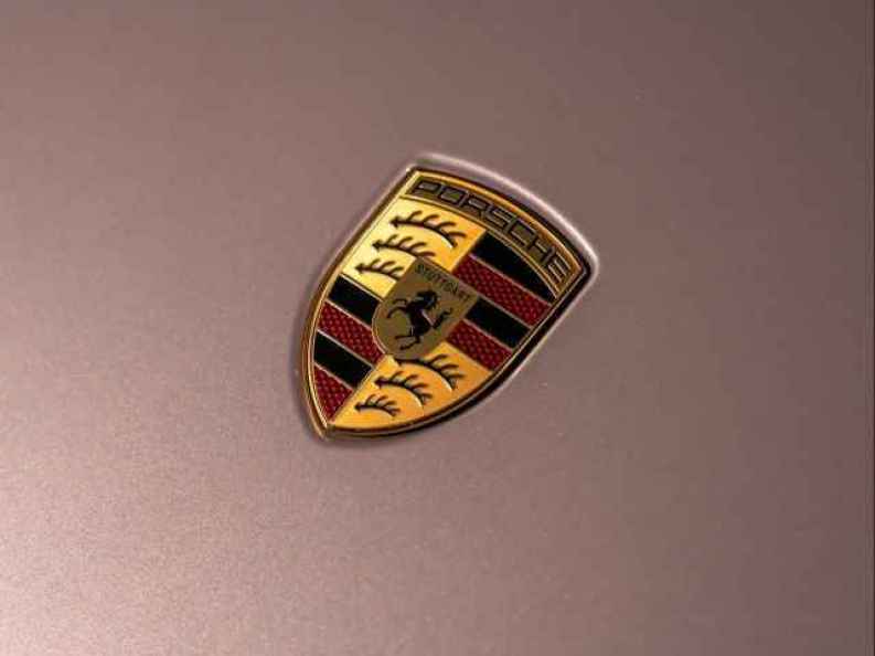 2025 Porsche Taycan Base - Photo 13