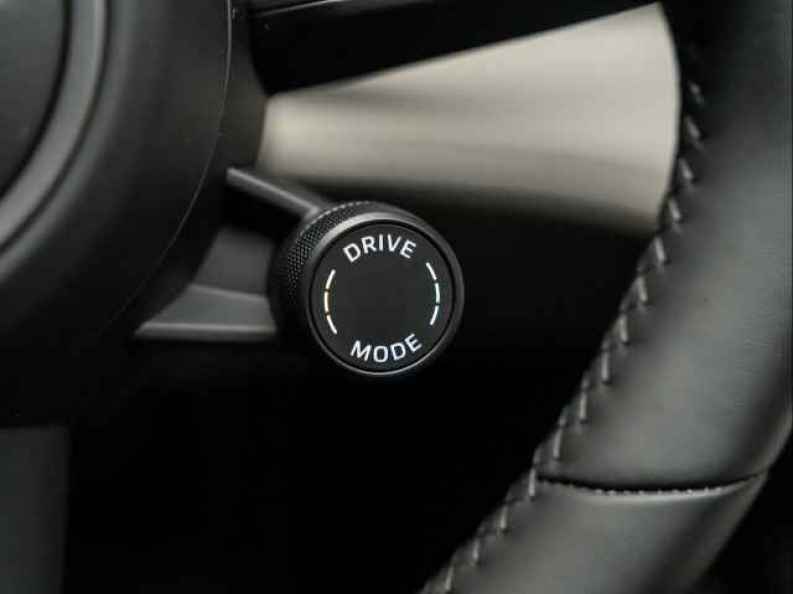 2025 Porsche Taycan Base - Photo 20