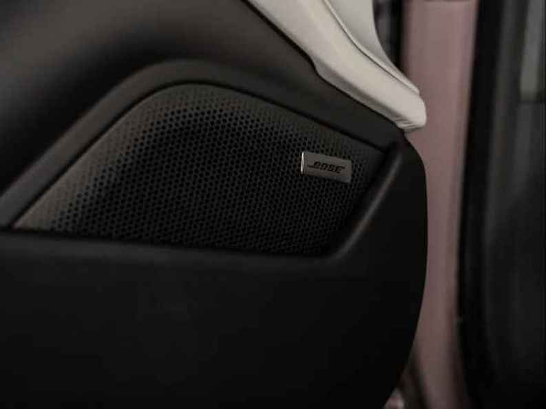 2025 Porsche Taycan Base - Photo 25