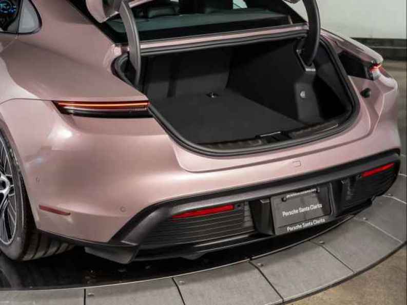 2025 Porsche Taycan Base - Photo 34