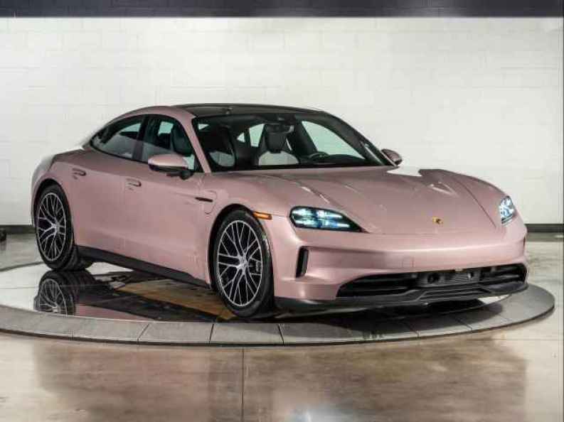 2025 Porsche Taycan Base - Photo 7