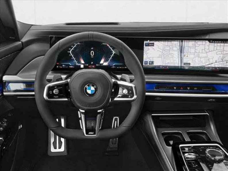 2026 BMW 7 Series 740i - Photo 4