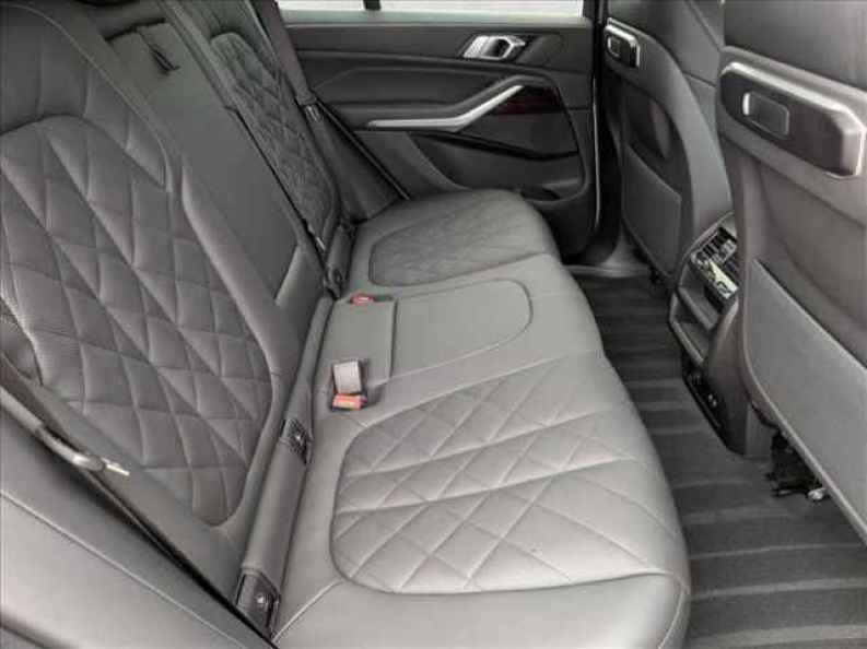 2026 BMW X5 50e - Photo 22