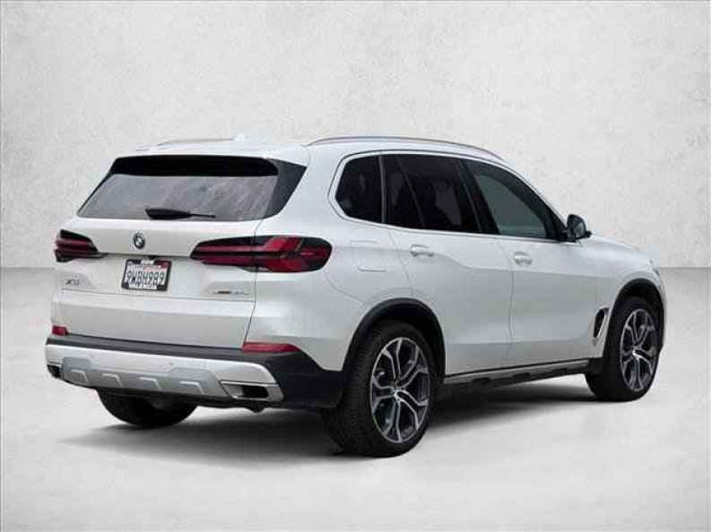 2026 BMW X5 50e - Photo 5