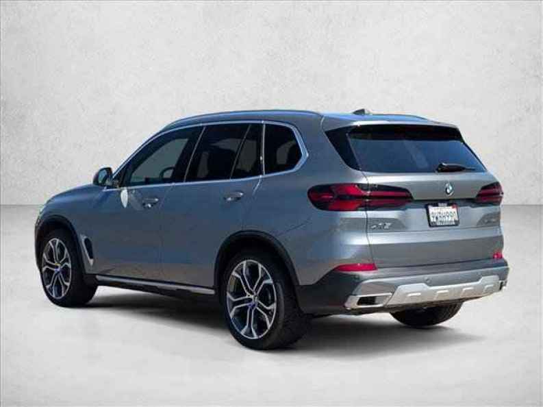2026 BMW X5 40i - Photo 8