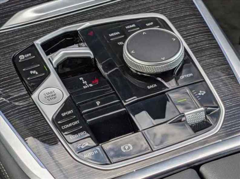 2026 BMW X7 40i - Photo 12