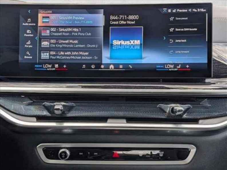 2026 BMW X7 40i - Photo 14