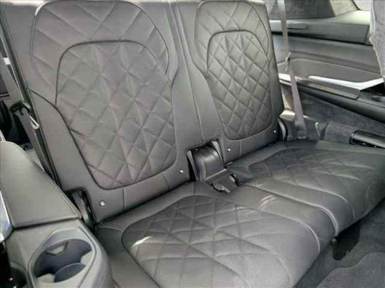 2026 BMW X7 40i - Photo 21